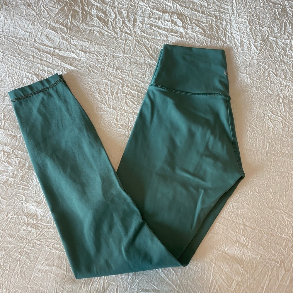 Lululemon Wunder Under Leggings in Luxtreme